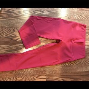 Nwot Lululemon Capri Leggings (Align I think)